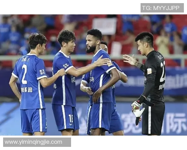 深圳足球队在洲际杯积分榜上以72分稳居第一名展现强劲实力